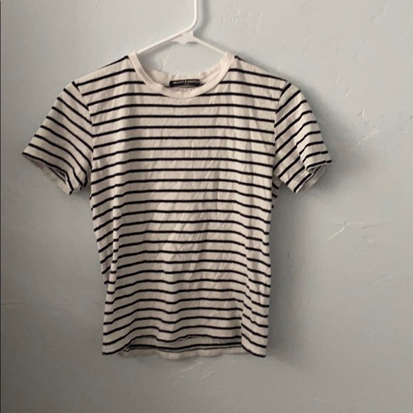 Brandy Melville white and navy blue striped shirt - Picture 2 of 4
